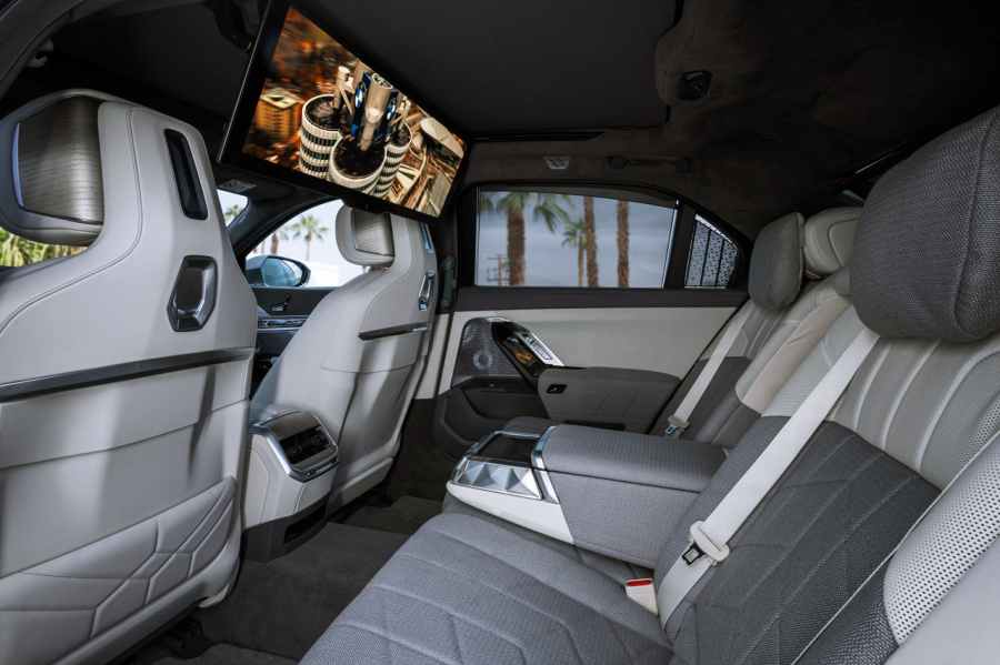 2026 BMW i7