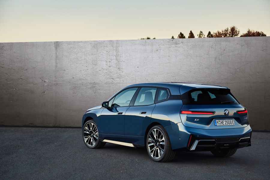 2026 BMW iX