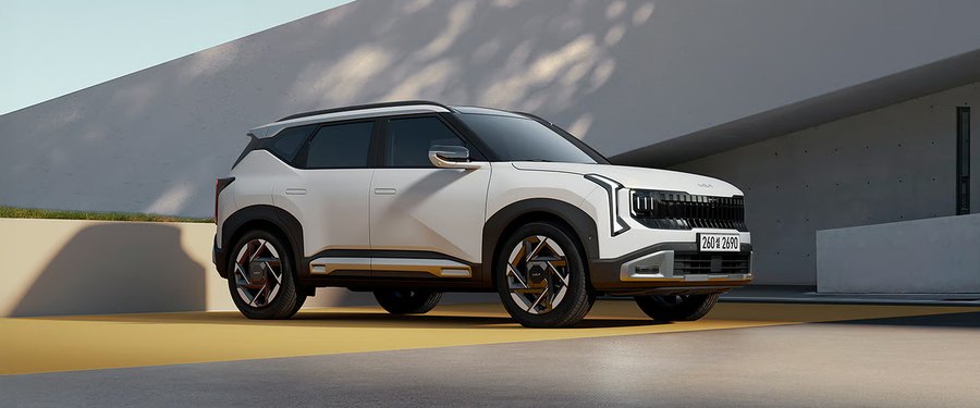 2027 셀토스 하이브리드 후측면 테일램프와 넓어진 SUV 비율